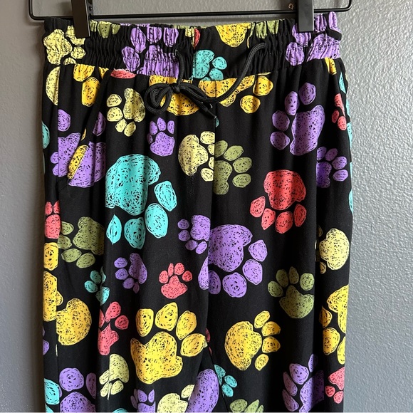 Animal print rainbow paw print joggers - Picture 3 of 7